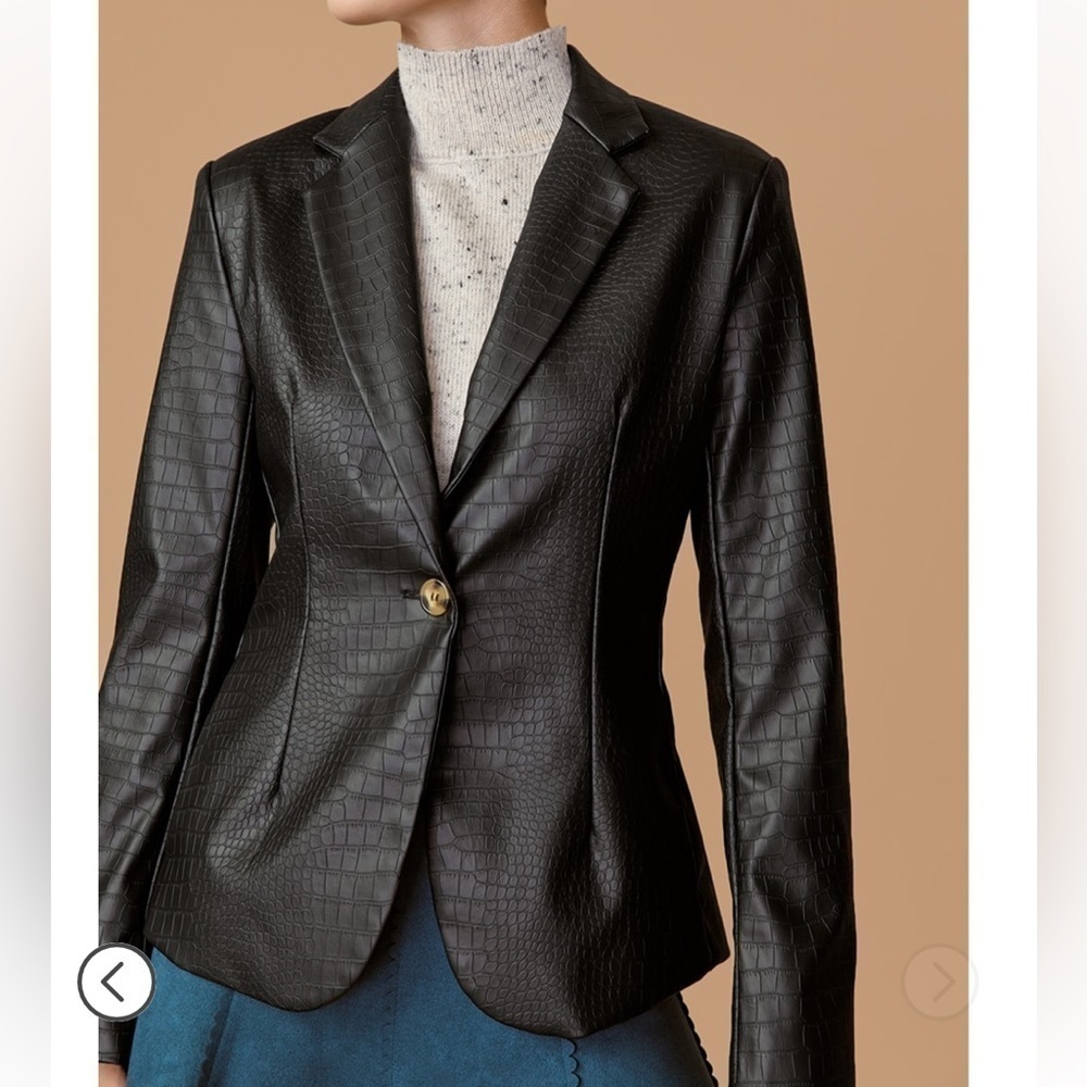 Francesca’s Xoe Snake Embossed Vegan Leather Black Blazer New With Tags - Picture 2 of 11